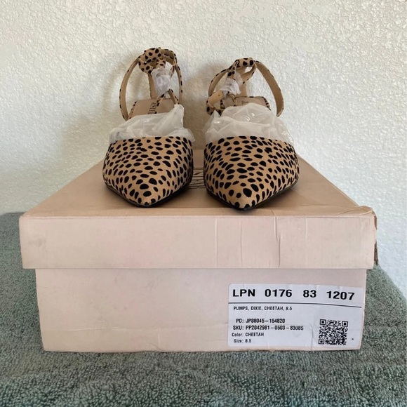 Justfab Dixie Ankle Strap Pump Cheetah - Picture 7 of 7